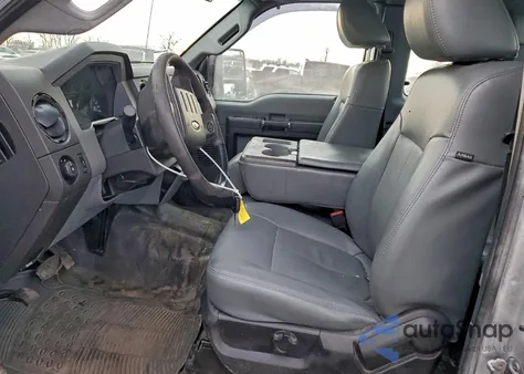 2015 Ford F350 Super Duty z USA, uszkodzony, nr VIN 1FT8X3B68FEC99315